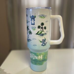 Silver Buffalo
Lilo & Stitch Tumbler